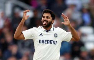 Manjrekar Calls for Thakur's Removal, Urges India to Unleash Kuldeep Yadav in Second Test