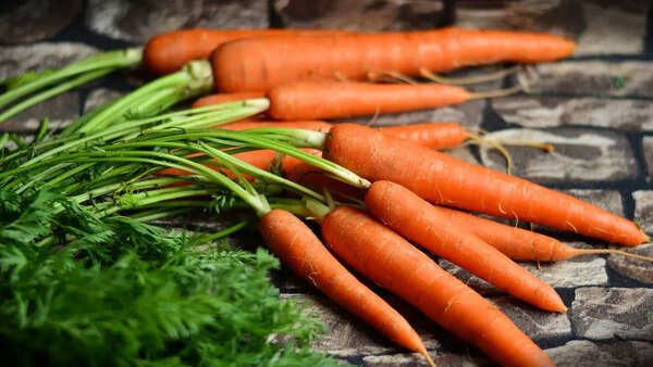Vibrant carrots for eye protection