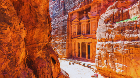 The stunning sandstone architecture of Petra