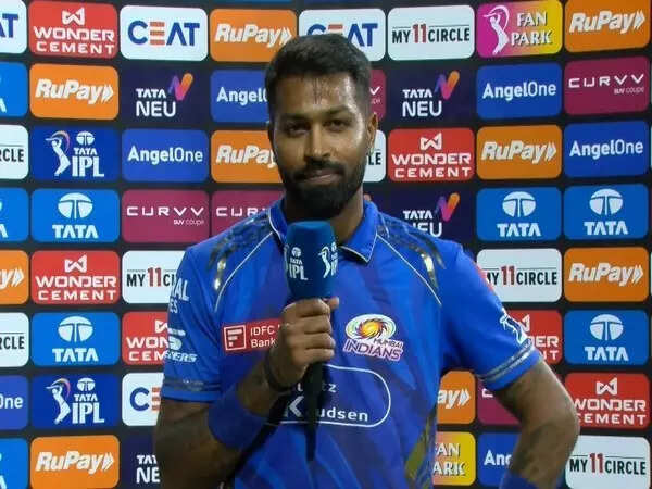 Esha Gupta and Hardik Pandya: A brief connection clarified.